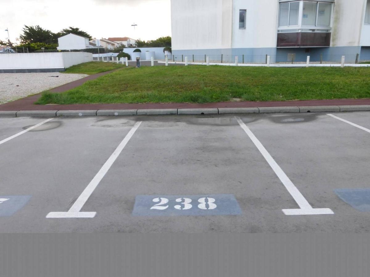 Appartement 2 Pieces Avec Balcon Et Parking A Saint-Gilles-Croix-De-Vie - Fr-1-224-39 Exterior photo