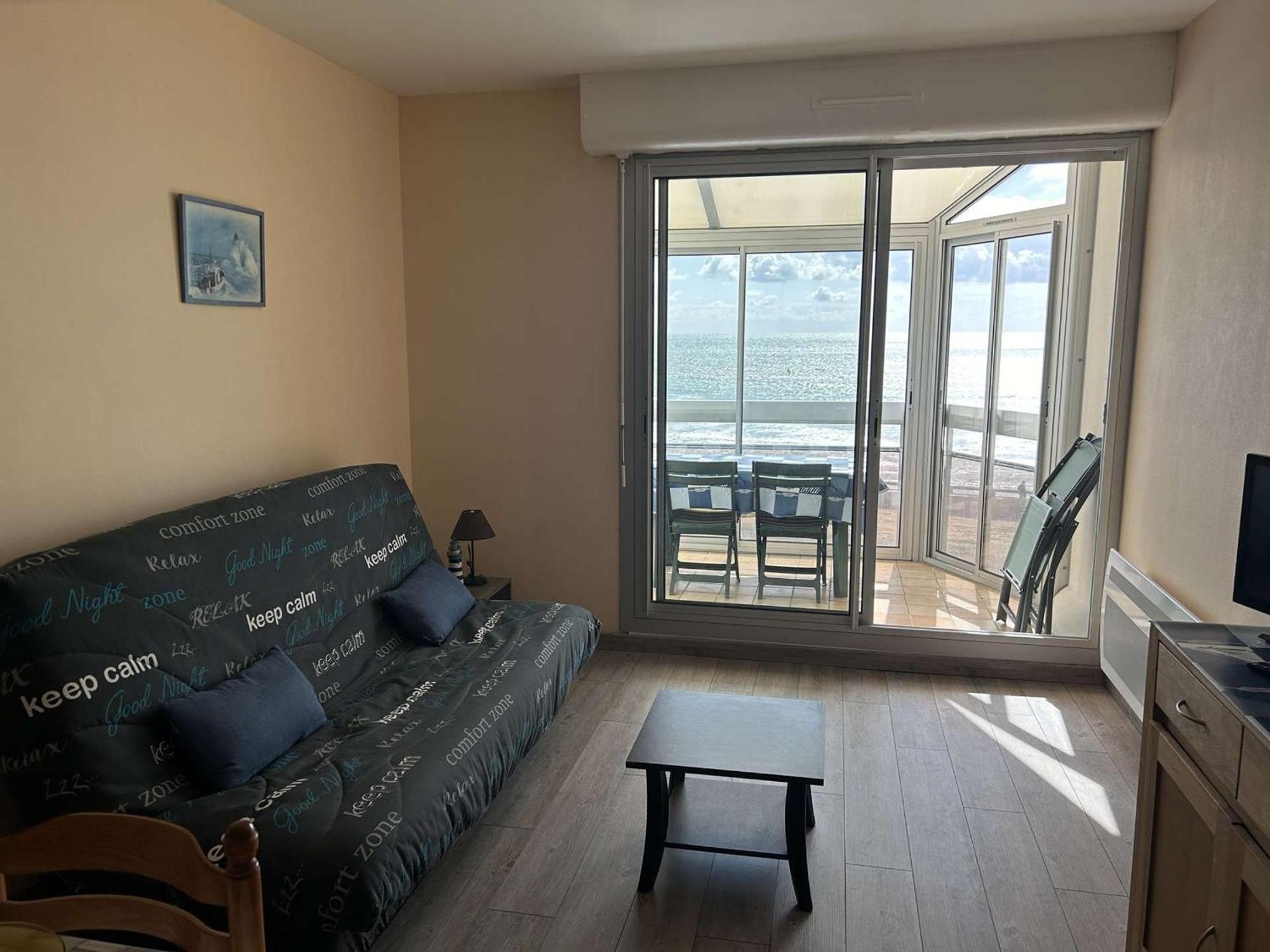 Appartement 2 Pieces Avec Balcon Et Parking A Saint-Gilles-Croix-De-Vie - Fr-1-224-39 Exterior photo